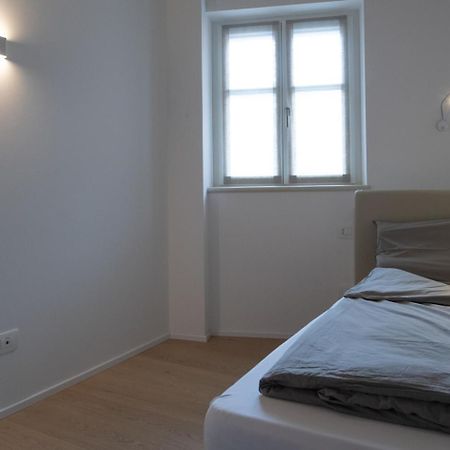 Api Tenna Apartments Glicine 1 ภายนอก รูปภาพ